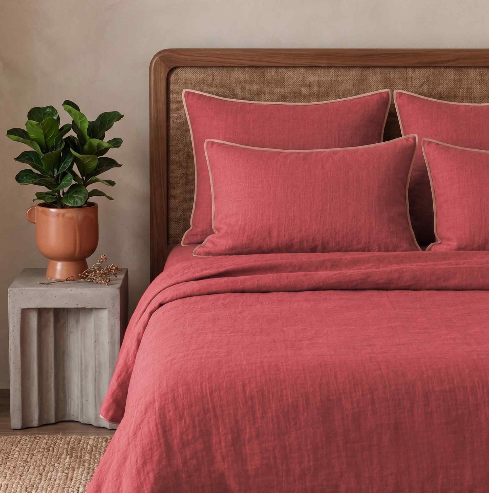 Sienna Pink Linen Bedsheet Set