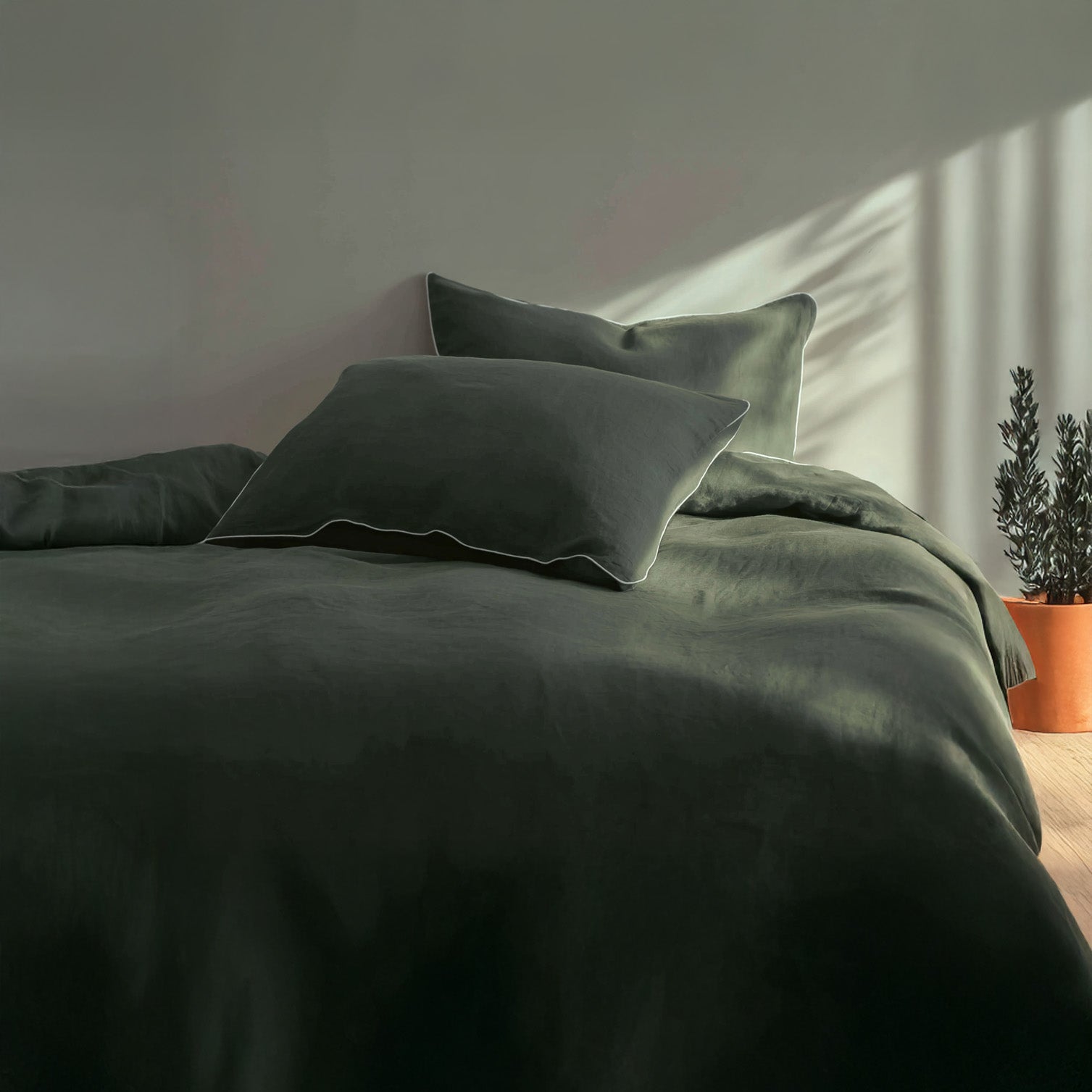 Forestwood Green Linen Bedsheet Set