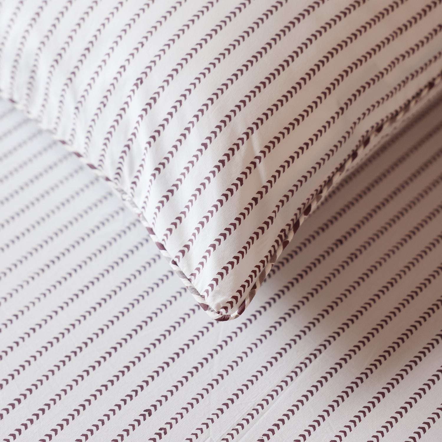 Mauve Echo Block Printed Percale Bedsheet Set