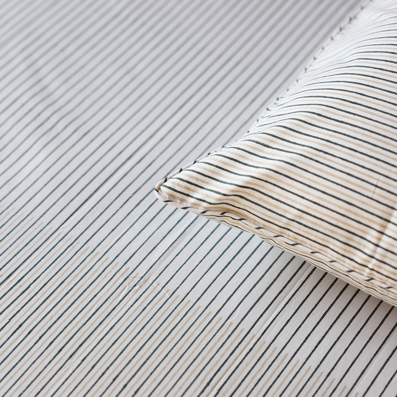 Meadow Greens Block Printed Percale Bedsheet Set