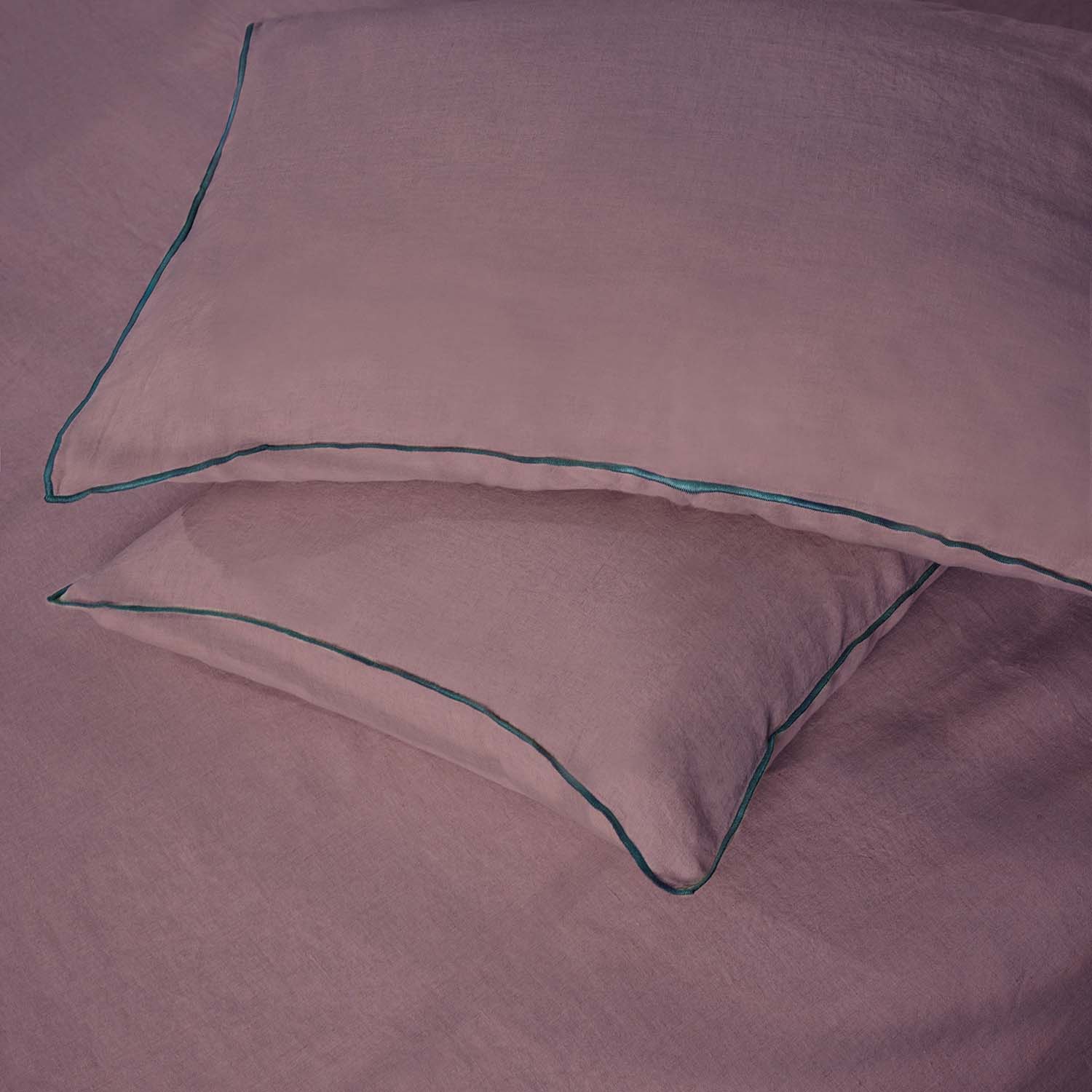 Dusty Plum Linen Bedsheet Set