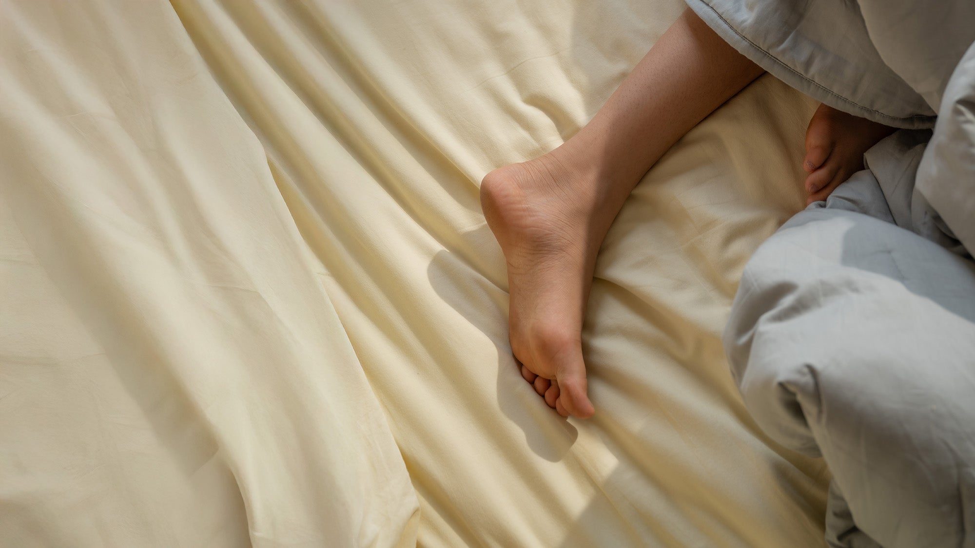 The Science Behind Weighted Blankets: Why They Help You Sleep Better
