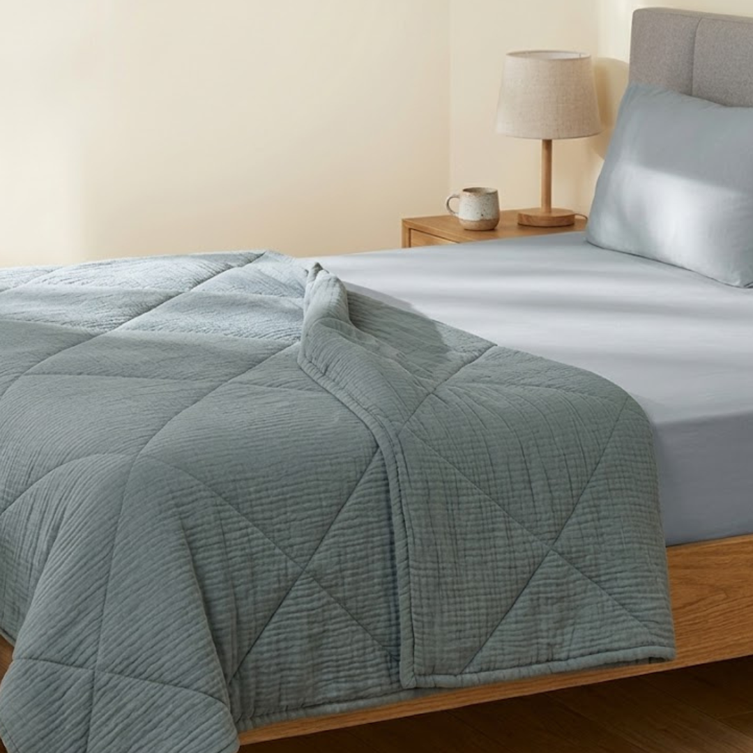 Bed In a Box - Nautical Box : Ocean Blue Quilt and Seaweed Green Bedsheet Set