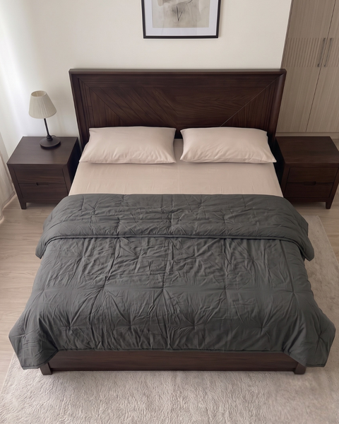 Coastline -  Loom Beige Percale Bedsheet & Aegean Blue Percale Quilt