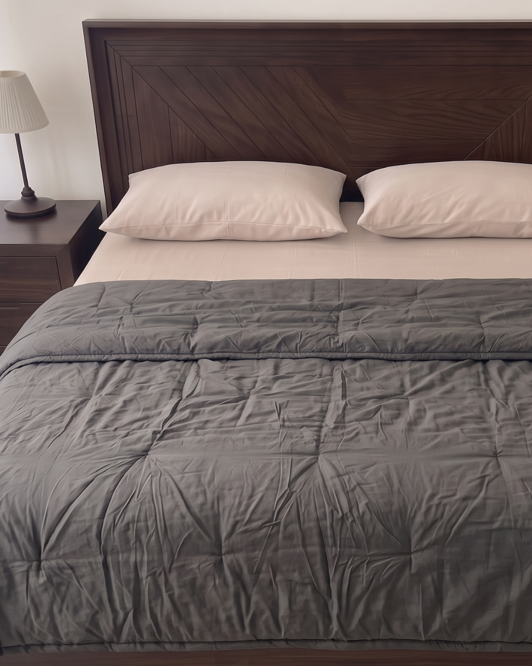 Coastline -  Loom Beige Percale Bedsheet & Aegean Blue Percale Quilt