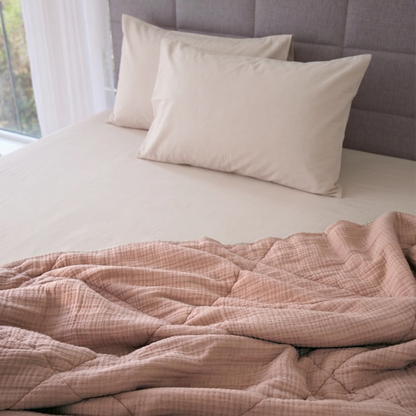 Bed In a Box - Pink Box : Heather Pink Quilt and Mild Pink Sheet Set