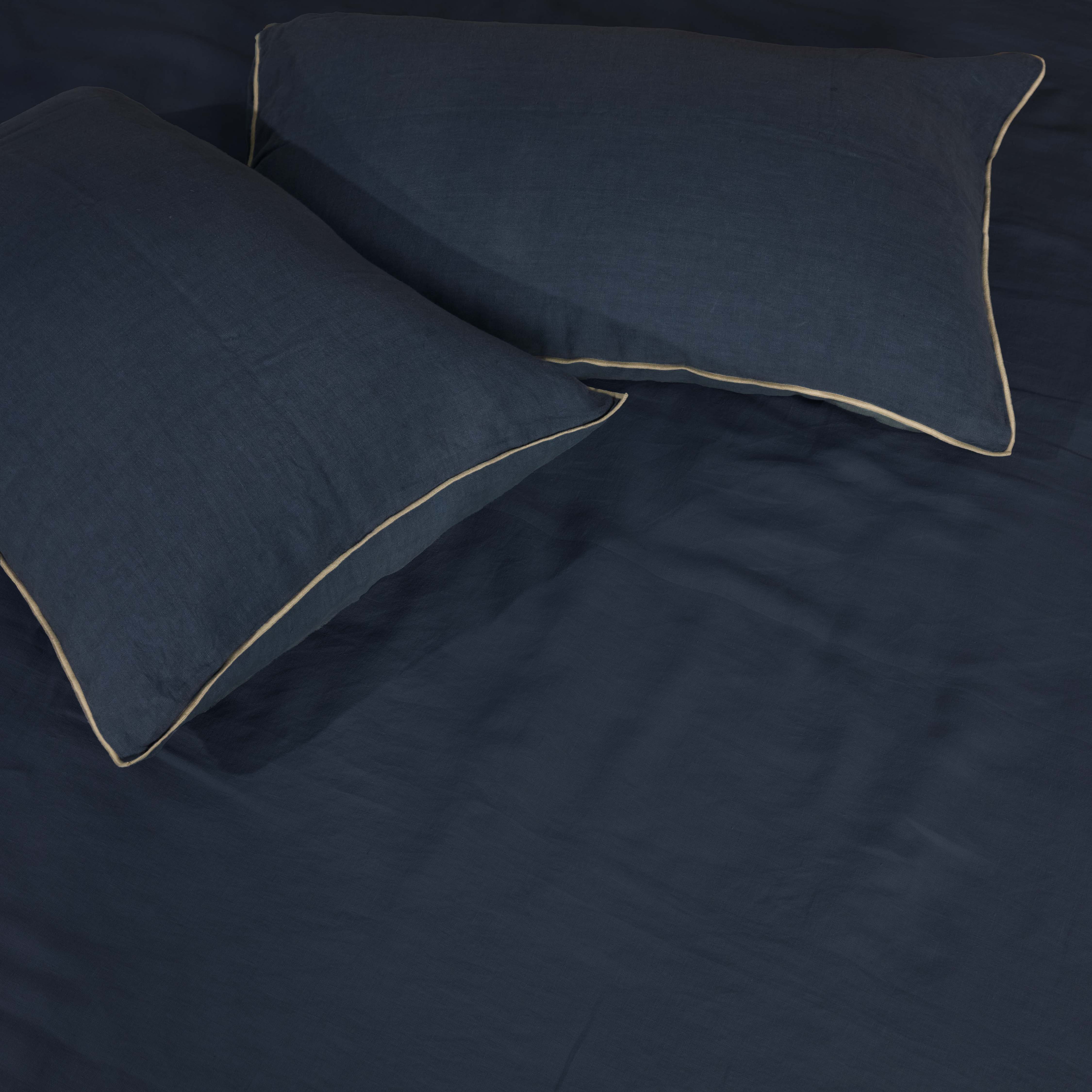 Deep Indigo Linen Bedsheet Set
