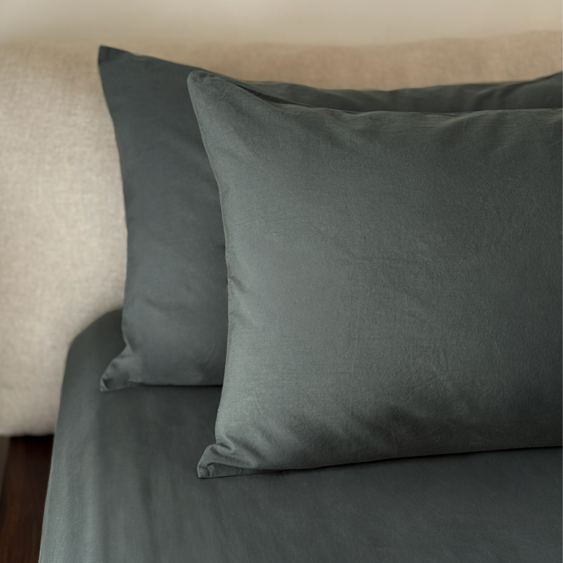 Pine Green Percale Pillow Cases (Set of 2)